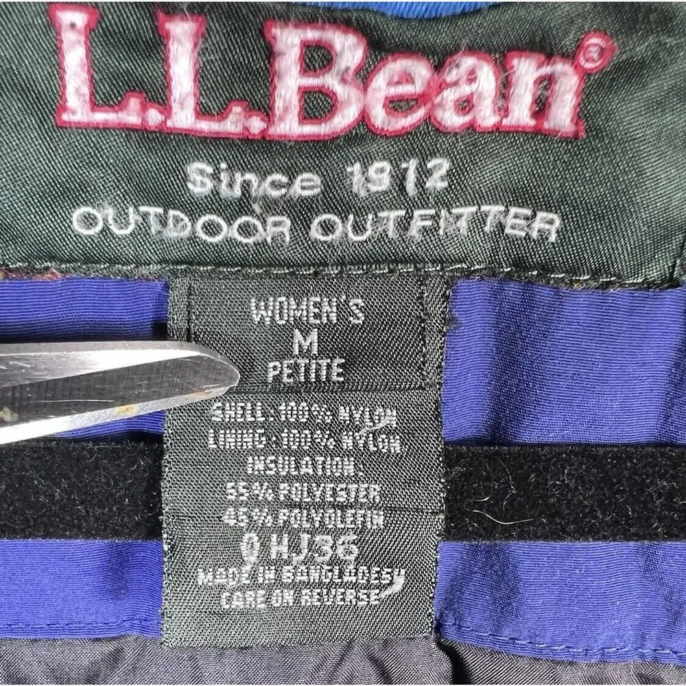 LL Bean Women’s Blue Parka Cost Jacket Hooded Thinsulate Ultra Size Med Petite